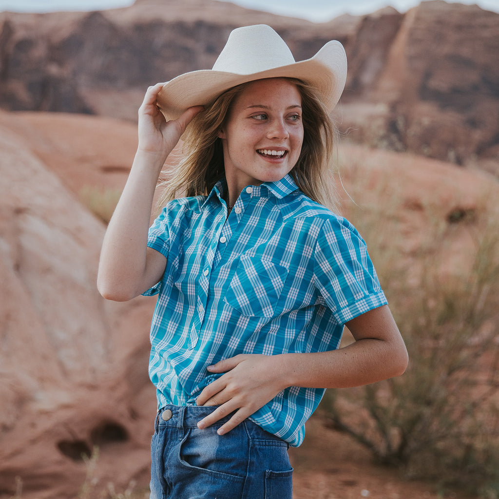 AYR the easy half pocket popover top blue on sale white size small